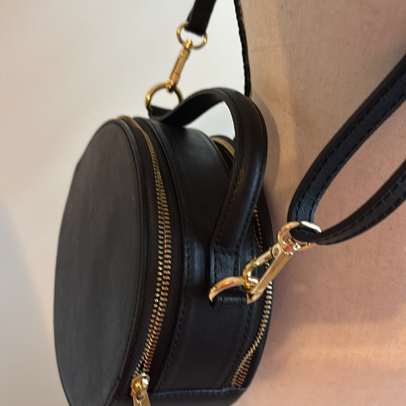 Vera Pelle Round Black Handbag - Picture 11 of 13